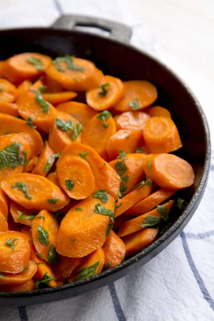 Bunch of orange carrots