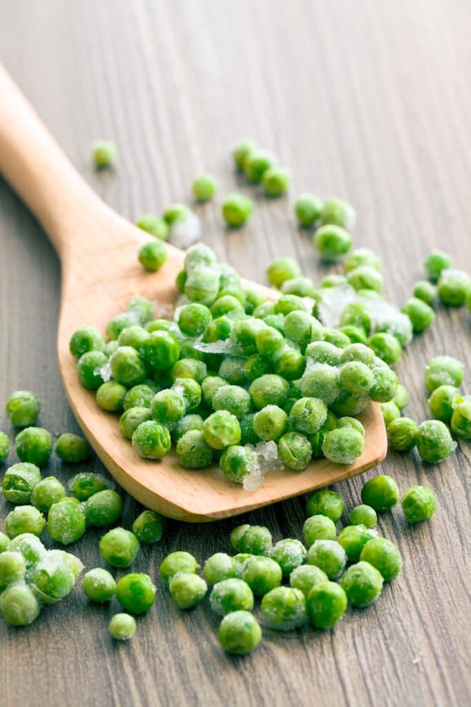 Loose frozen green peas