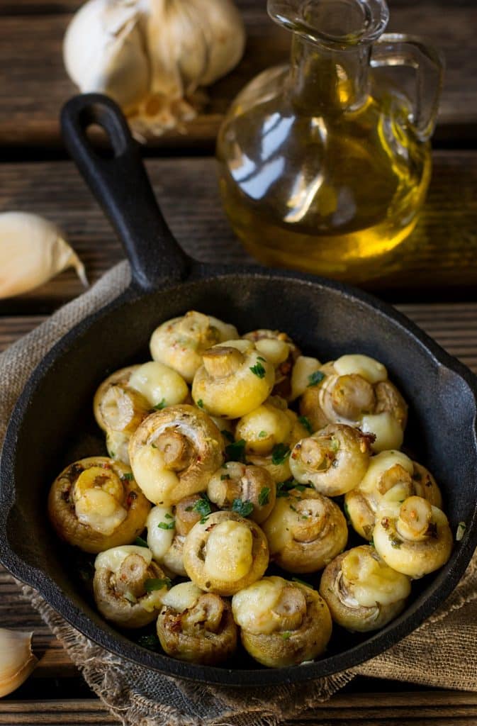Fresh white button mushrooms